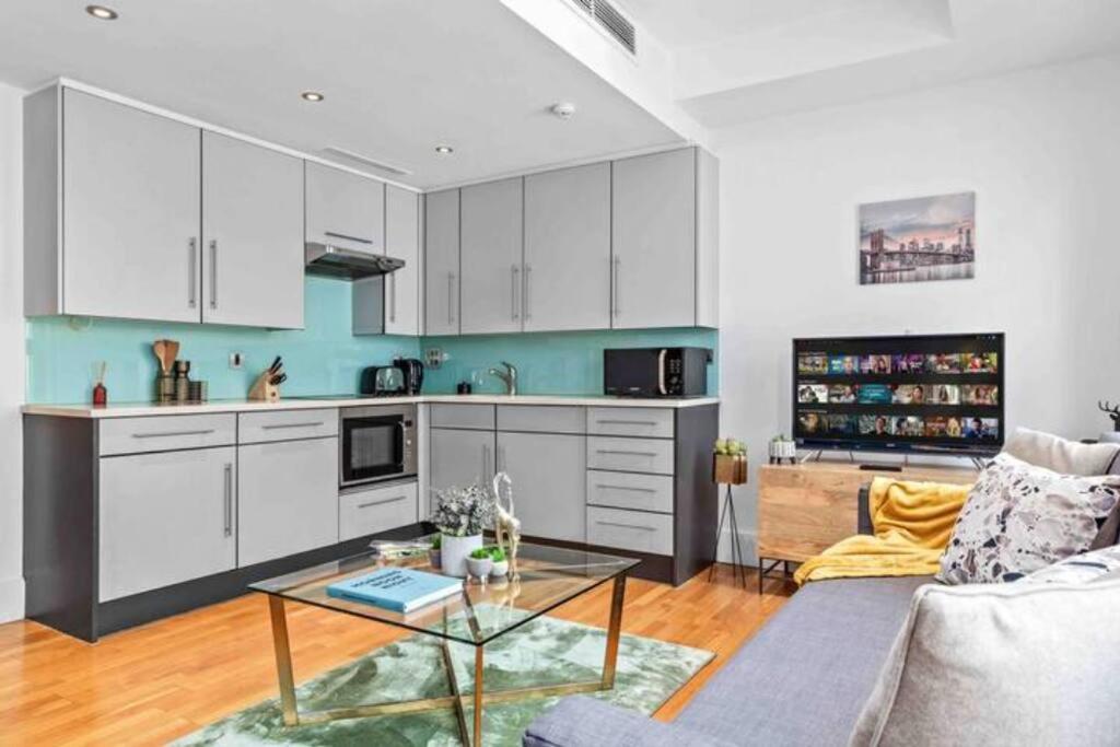 Apartamento Luxe Living Near Piccadilly Hy11 Londres Exterior foto